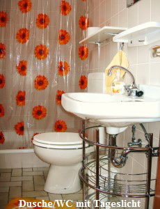Dusche/WC mit Tageslicht